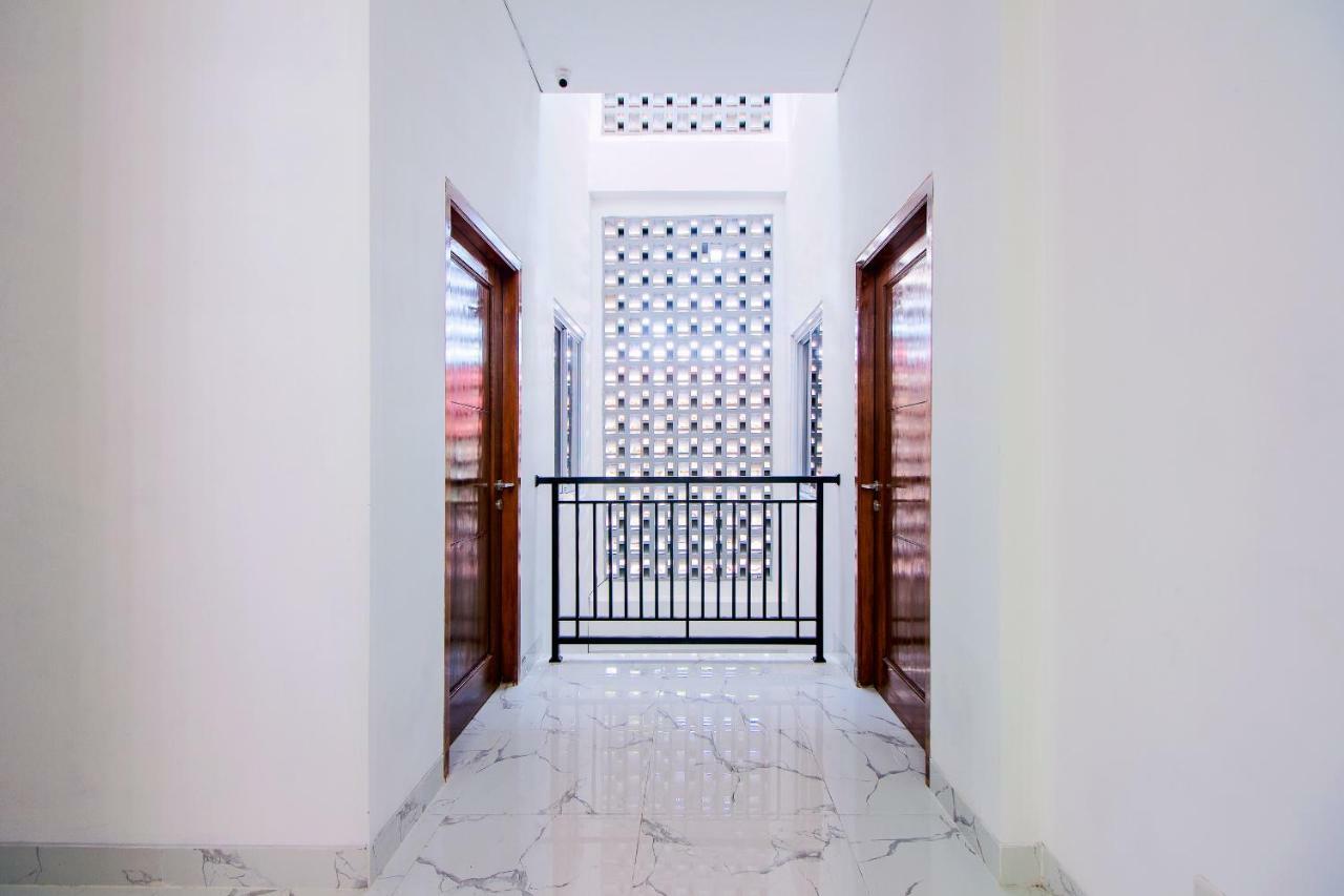 Super Oyo 13I9 88 Exclusive Guesthouse Kejayan Extérieur photo