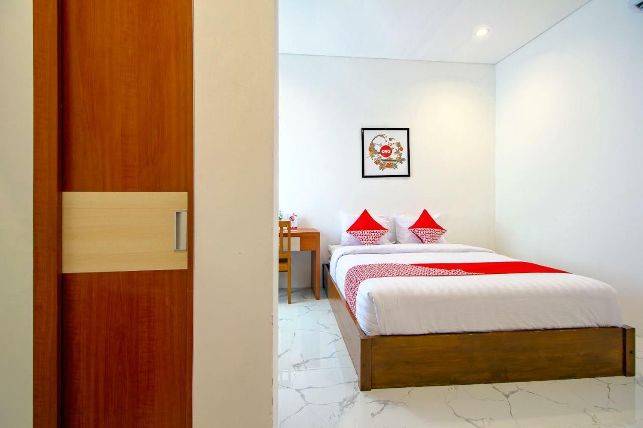 Super Oyo 13I9 88 Exclusive Guesthouse Kejayan Extérieur photo
